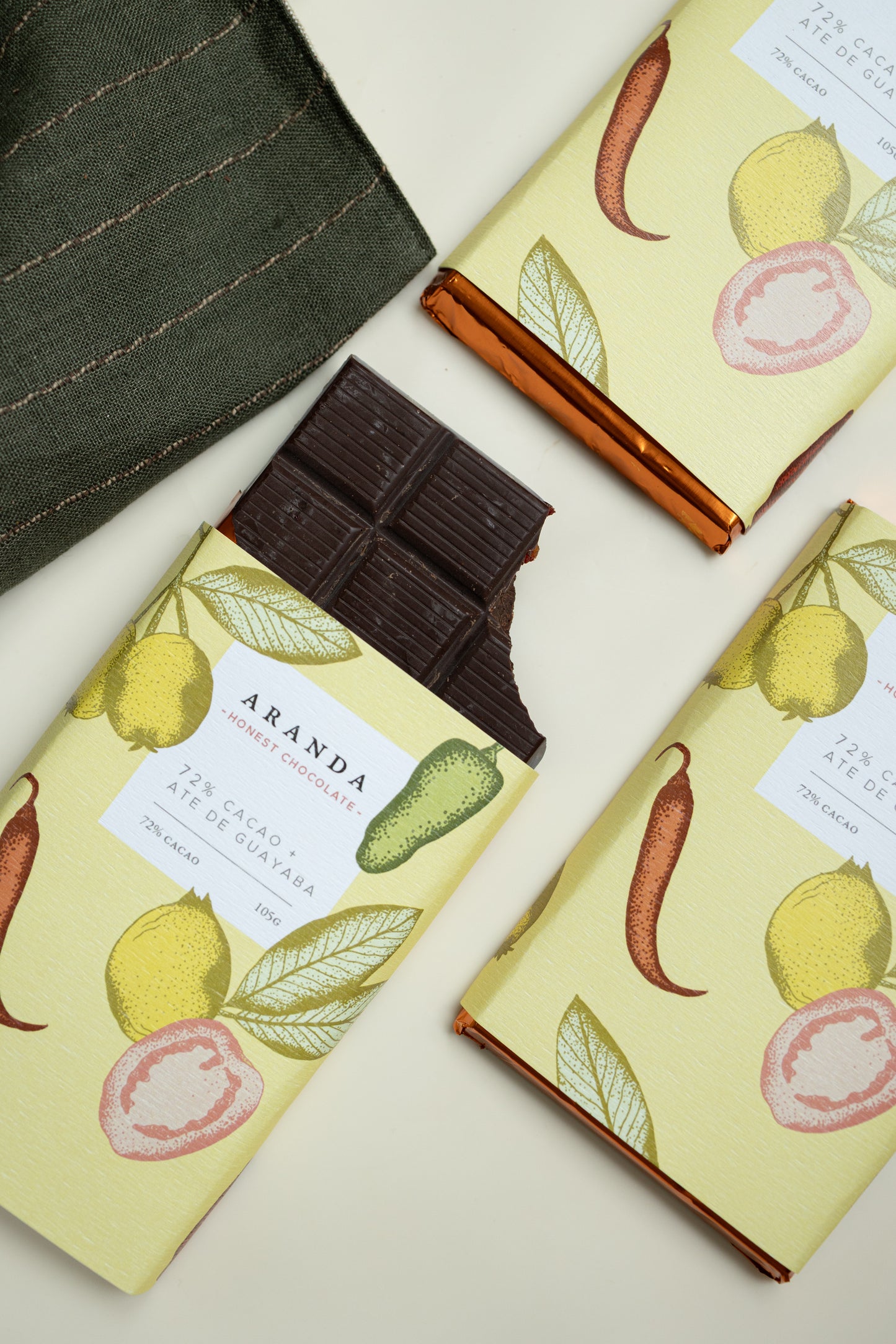 72% Chocolate con Ate de Guayaba con Chile | 105g